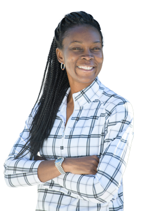 La guerrera herida Danielle Green sonríe mientras se cruza de brazos.