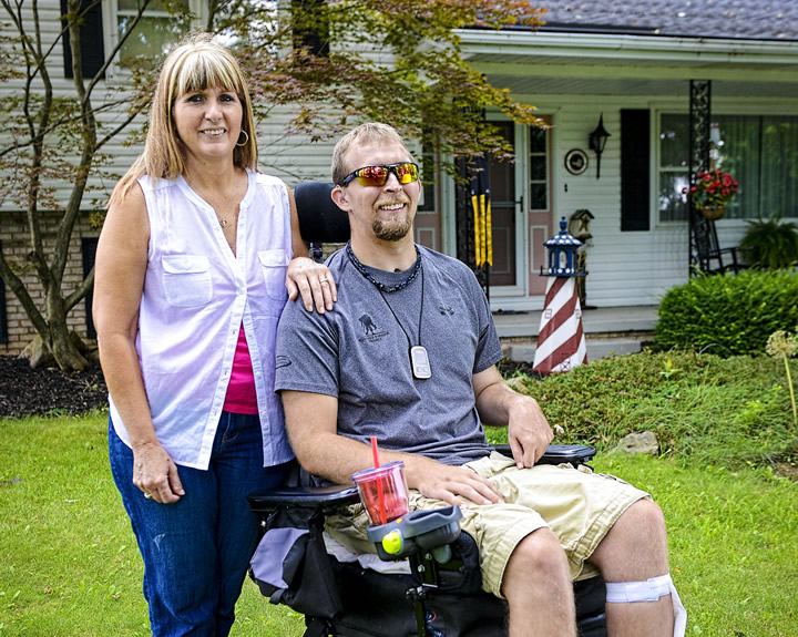 Lisa Hopkins & Josh Sommers