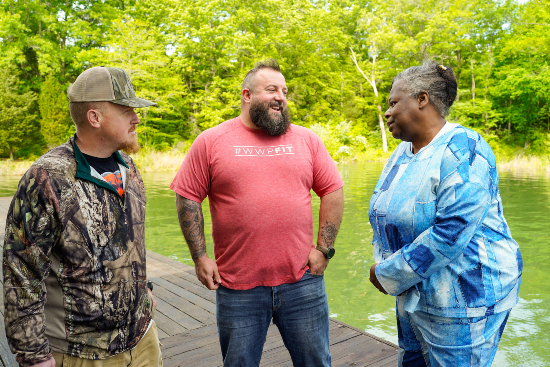 Image of three warriors talking.