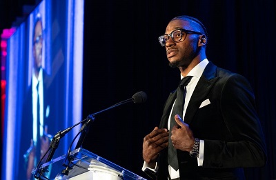 Robert Griffin III – ESPN analyst, Heisman Trophy winner, and former Pro Bowl quarterback – emceed the 2023 Courage Awards & Benefits Dinner.